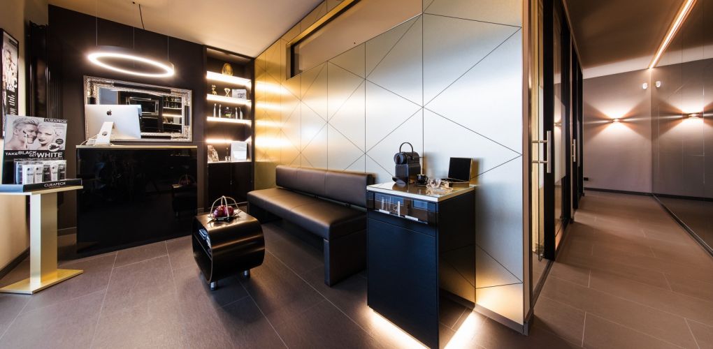 Zahnarztpraxis - Prophylaxe-Studio Empfang