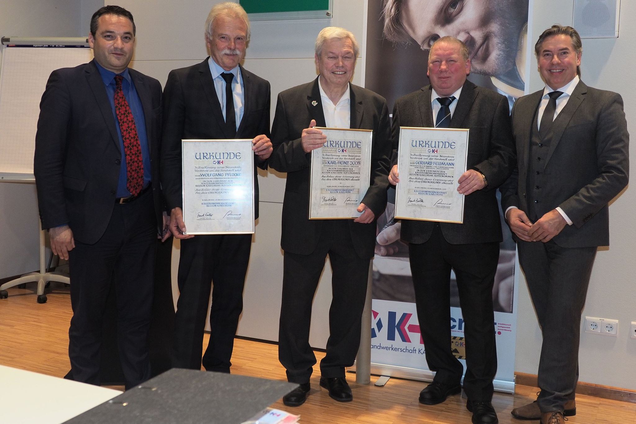 Stabwechsel in der Kreishandwerkerschaft Region Karlsruhe